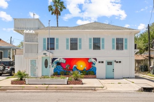1015 9th St Galveston TX 77550